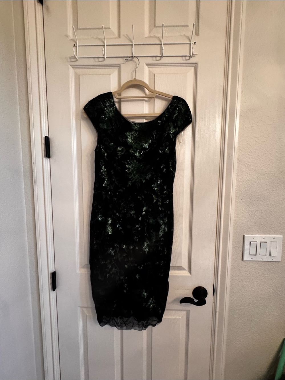 Emerald Green Cap Sleeve Evening Dress